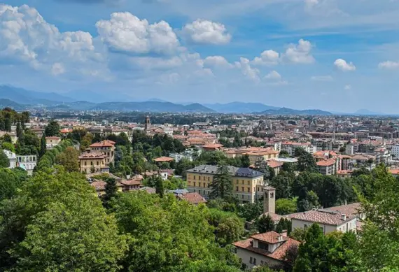 Bergamo - Busse und Shuttles - Verkehr - Attraktionen und Sehenswürdigkeiten